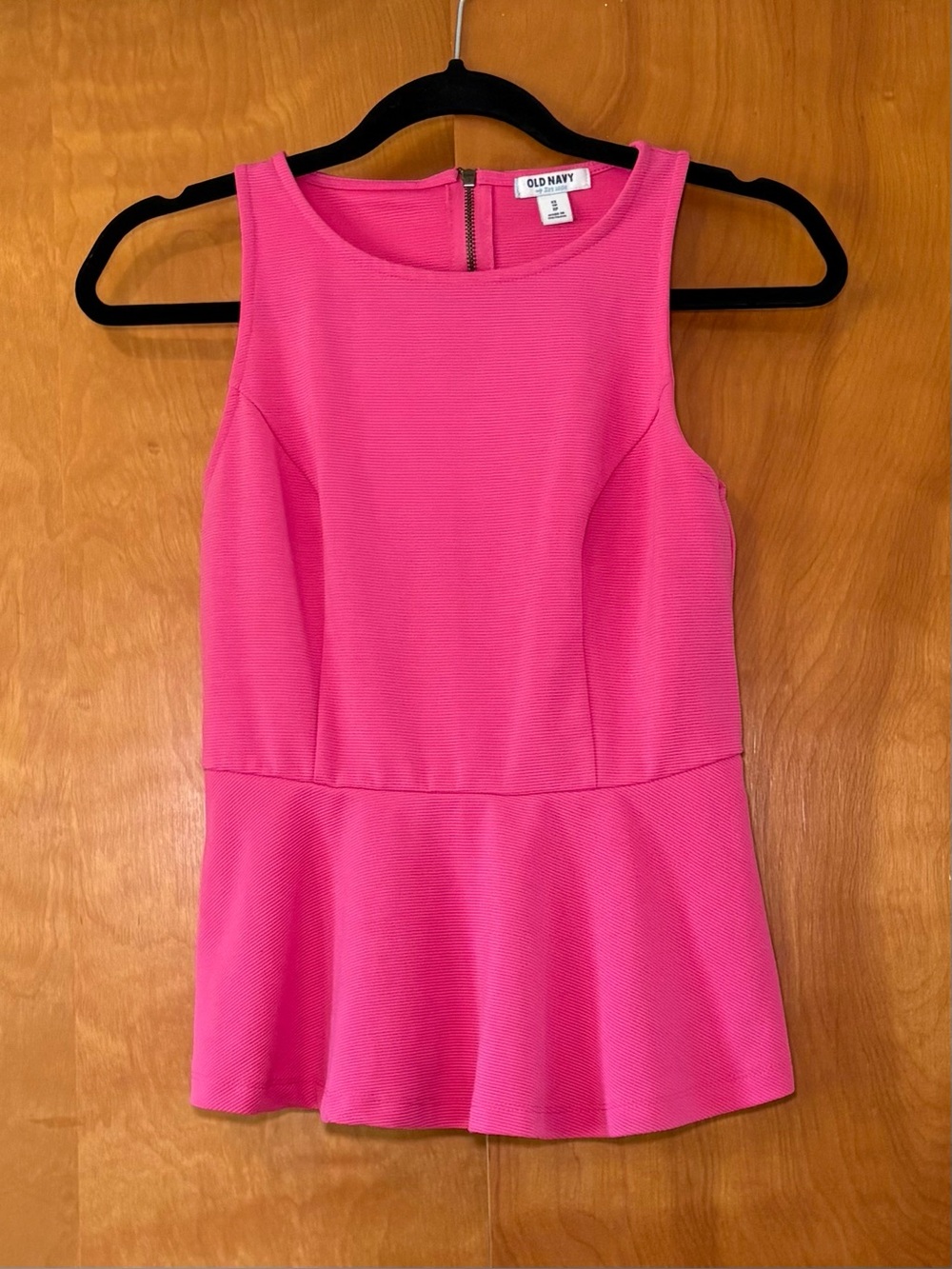 OLD NAVY  Women's Pink Sleeveless Peplum Top XS